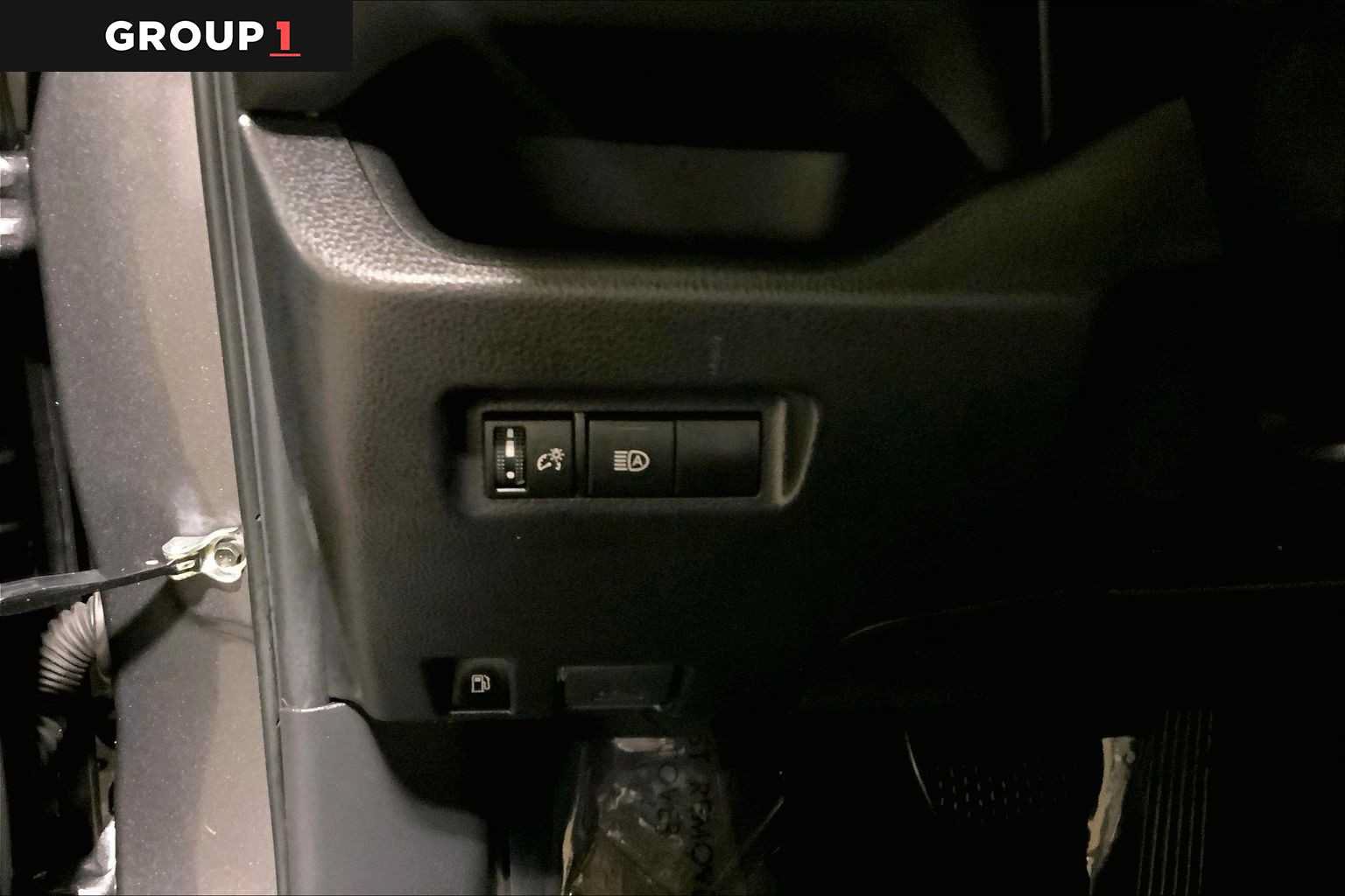 Certified 2024 Toyota RAV4 XLE AWD/4WD image 35