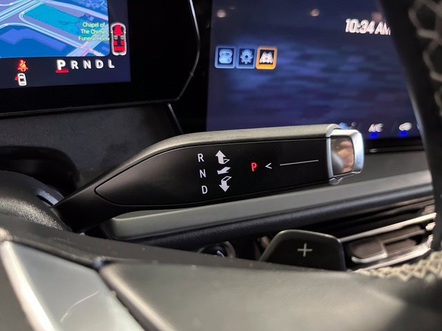 Used 2025 Chevrolet Traverse LT FWD image 30