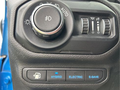 Certified 2021 Jeep Wrangler Unlimited Sahara 4xe image 25