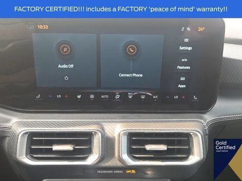 Used 2025 Ford Mustang Premium RWD image 32