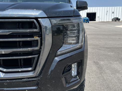 Used 2021 GMC Yukon AT4 w/ AT4 Premium Package AWD/4WD image 6