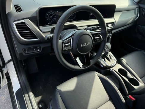 New 2026 Kia Seltos EX AWD/4WD image 10