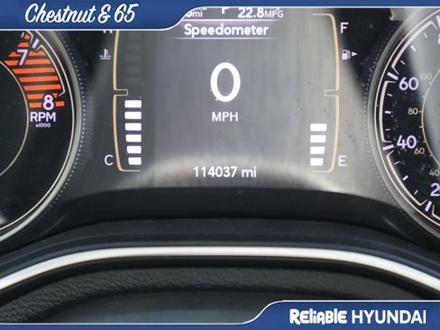 Used 2020 Jeep Cherokee Latitude Plus w/ Cold Weather Group AWD/4WD image 30