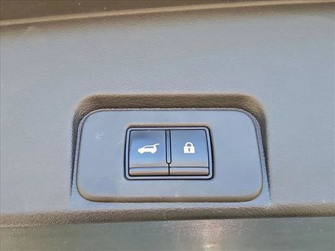 Used 2023 Nissan Rogue Platinum w/ Platinum Premium Package FWD image 7