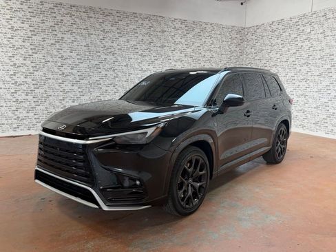 Used 2024 Lexus TX 500h AWD w/ Technology Package image 3