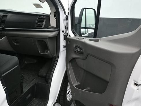 Used 2025 Ford Transit 250 Low Roof w/ Exterior Upgrade Package RWD image 16