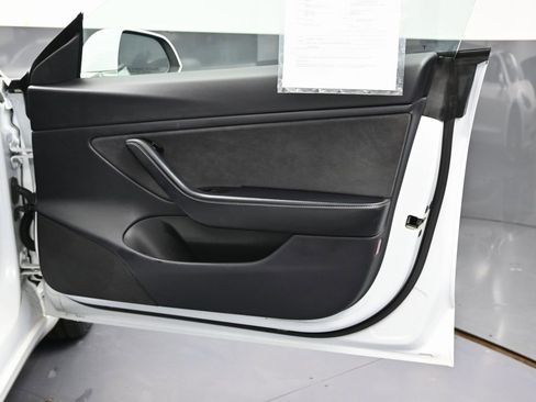 Used 2018 Tesla Model 3 Long Range image 38