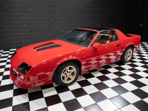 Used 1989 Chevrolet Camaro IROC-Z image 7