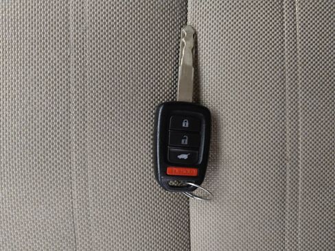 Used 2019 Honda CR-V LX image 32