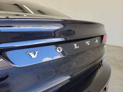 Certified 2023 Volvo S90 B6 Plus AWD/4WD image 10