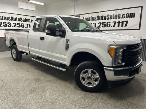 Used 2017 Ford F250 XL w/ Power Equipment Group AWD/4WD image 1