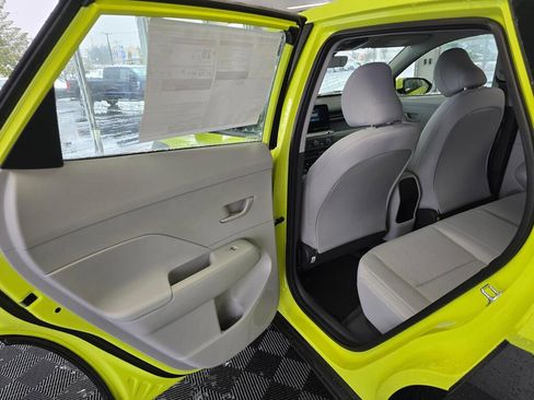New 2026 Hyundai Kona SE image 39