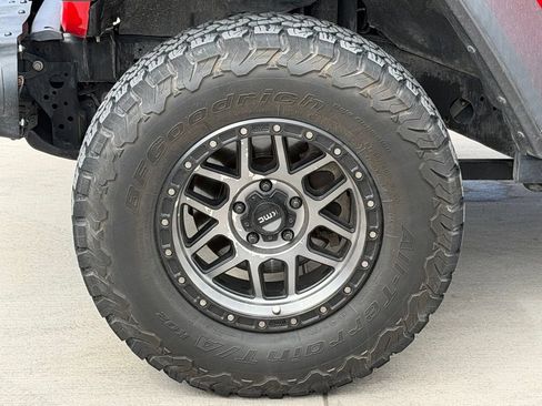 Used 2021 Jeep Wrangler Rubicon w/ Steel Bumper Group AWD/4WD image 8