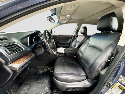 Used 2018 Subaru Outback 3.6R Limited w/ Popular Package #2 image 12