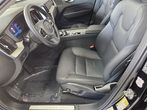 Certified 2025 Volvo XC60 B5 Plus image 14