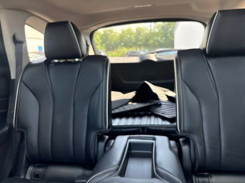 Used 2024 Acura MDX SH-AWD w/ Advance Package image 8