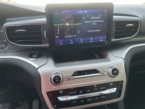 Used 2021 Ford Explorer XLT w/ Equipment Group 202A image 13