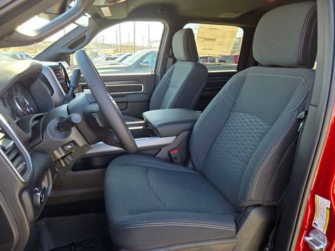 New 2026 RAM 2500 Big Horn AWD/4WD image 14