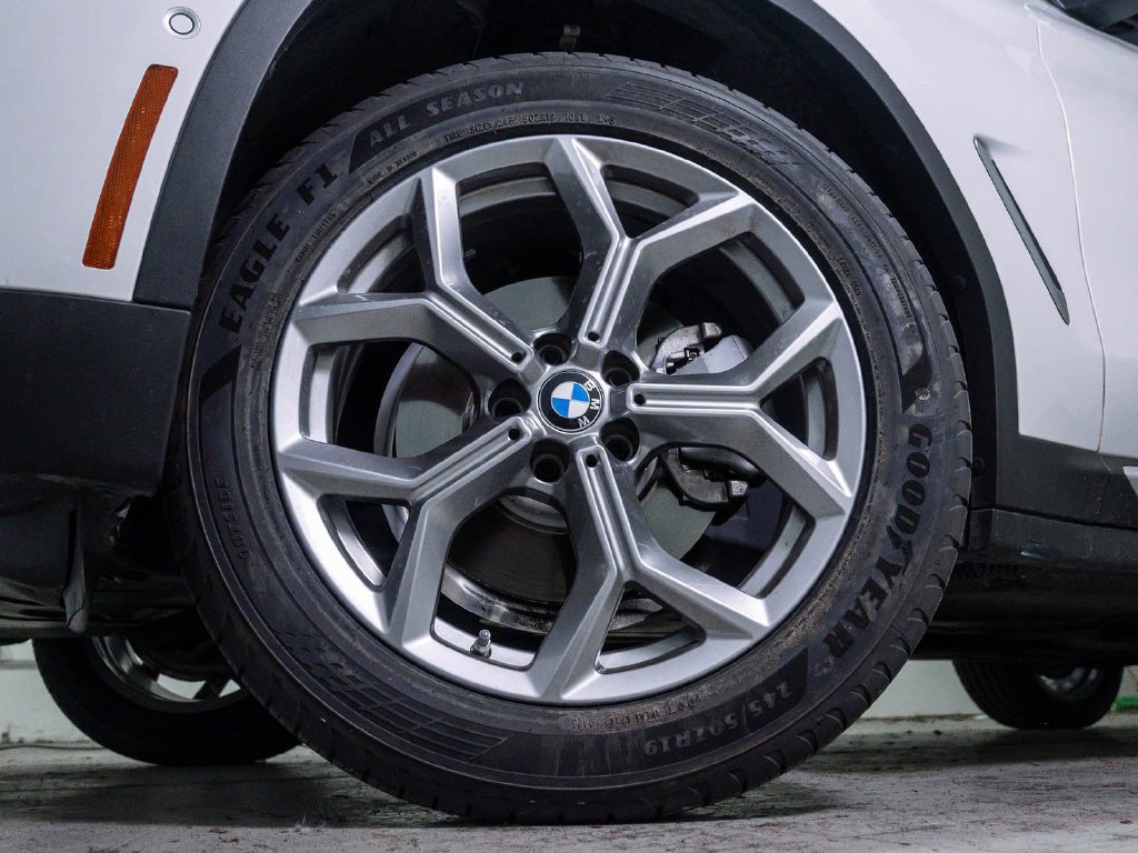 Used 2024 BMW X3 xDrive30i w/ Premium Package AWD/4WD image 6