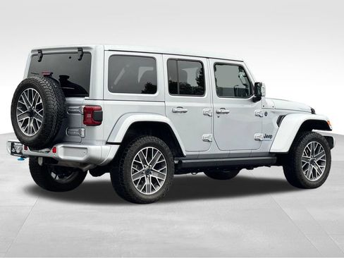 Used 2024 Jeep Wrangler High Altitude AWD/4WD image 7