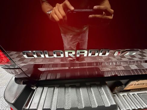 Used 2019 Chevrolet Colorado LT w/ LT Convenience Package image 24