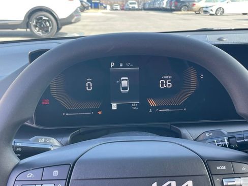 New 2026 Kia K4 LXS image 14