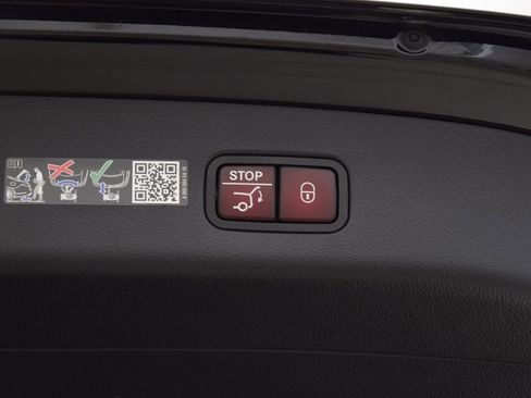 Certified 2026 Mercedes-Benz GLC 300 image 30