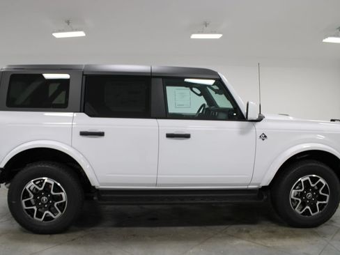 New 2026 Ford Bronco Outer Banks AWD/4WD image 10