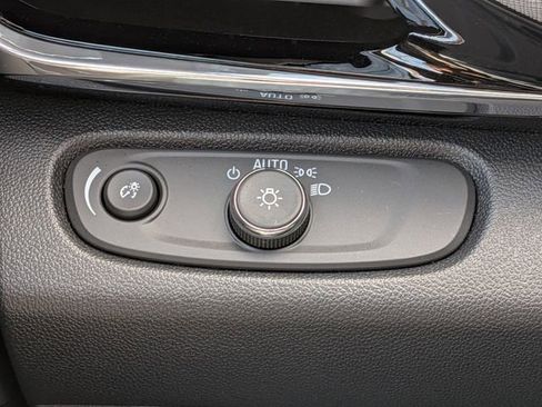 Used 2026 Buick Envista Avenir image 18