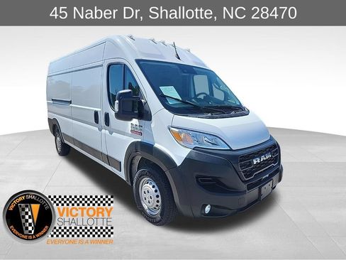 Used 2024 RAM ProMaster 2500 w/ Convenience Group FWD image 1