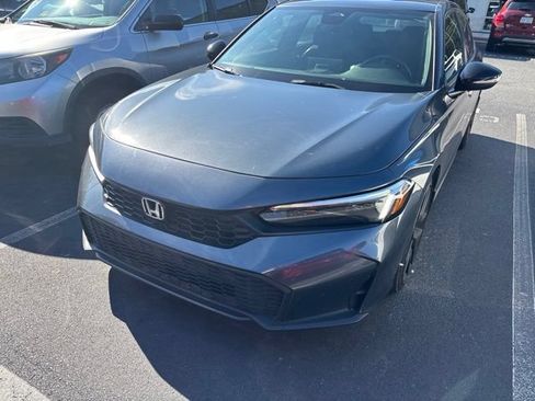 Used 2025 Honda Civic Sport image 2