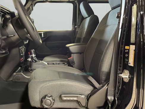 New 2026 Jeep Wrangler Unlimited Sport AWD/4WD image 11