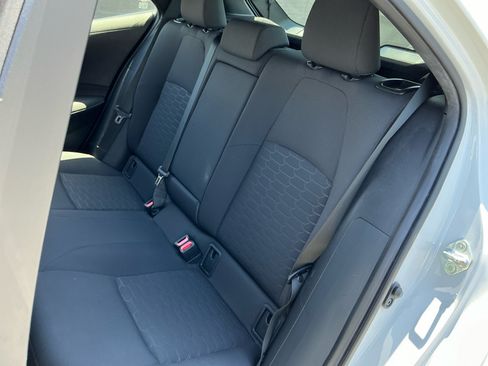 Used 2021 Toyota Corolla SE w/ SE Preferred Package FWD image 19