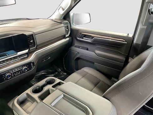 Used 2022 Chevrolet Silverado 1500 LT AWD/4WD image 23
