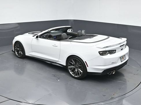 Used 2022 Chevrolet Camaro ZL1 RWD image 41