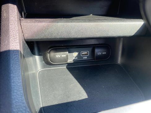 Used 2020 Kia Forte LXS FWD image 22