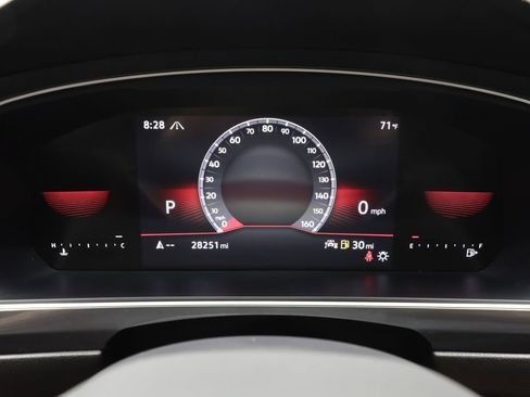 Certified 2024 Volkswagen Tiguan SE R-Line AWD/4WD image 8