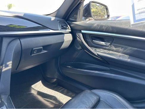 Used 2017 BMW 340i Sedan image 18