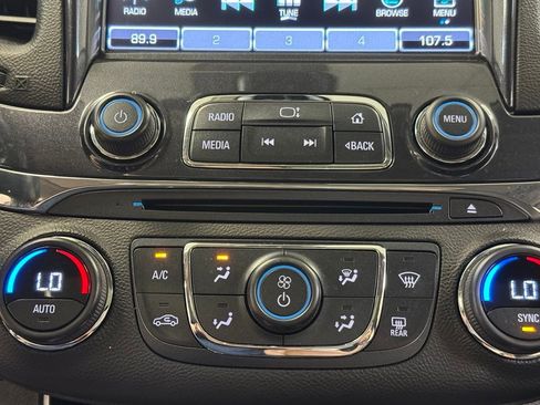 Used 2019 Chevrolet Impala Premier w/ Premier Convenience Package FWD image 42