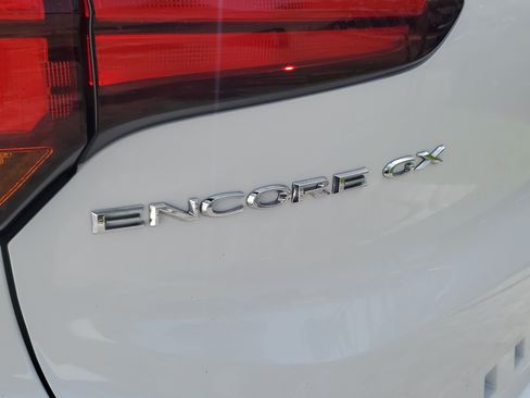 Used 2023 Buick Encore GX Select w/ Sport Touring Package FWD image 8