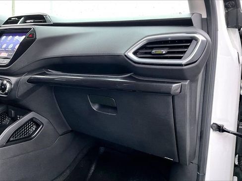 Used 2023 Chevrolet TrailBlazer LT w/ Convenience Package image 13