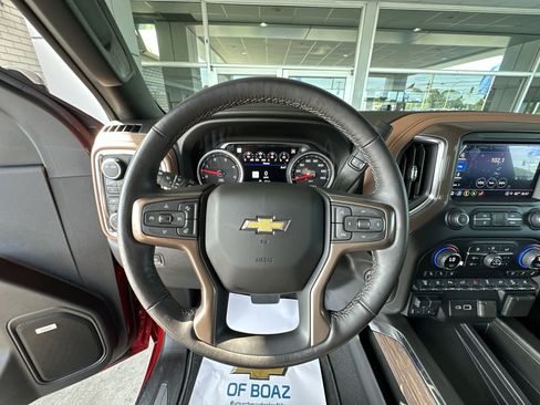 Used 2023 Chevrolet Silverado 2500 High Country w/ Technology Package AWD/4WD image 12
