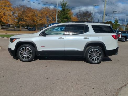 Used 2017 GMC Acadia SLT image 5