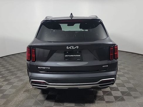 Used 2023 Kia Sorento SX Prestige image 5