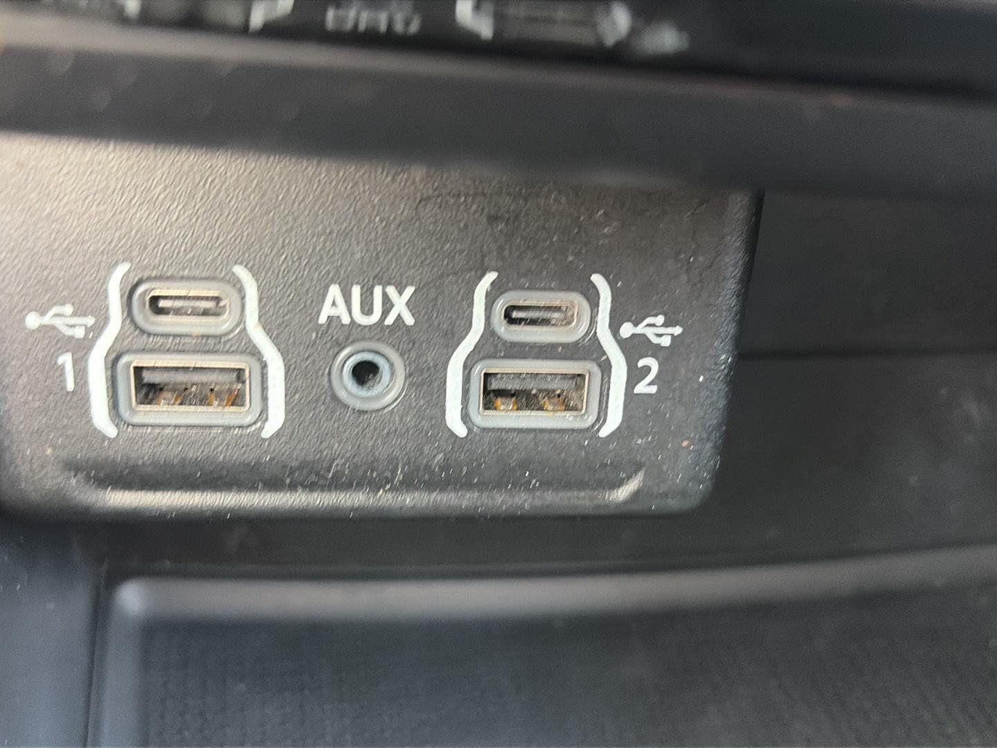 Used 2024 Dodge Durango SXT AWD/4WD image 23