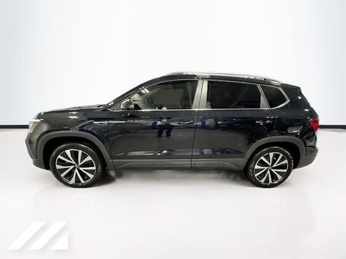 Used 2022 Volkswagen Taos SE AWD/4WD image 8