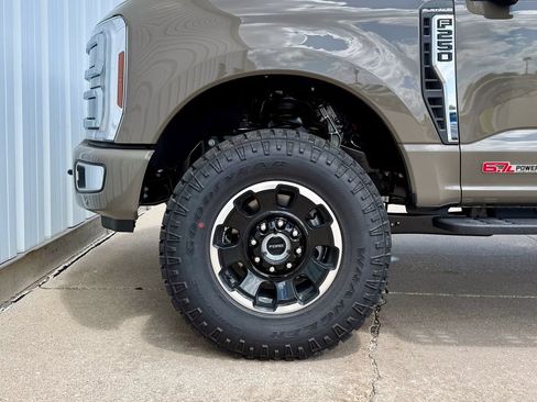 New 2026 Ford F250 Platinum w/ Platinum Plus Package AWD/4WD image 37