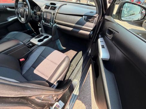 Used 2012 Toyota Camry SE FWD image 8