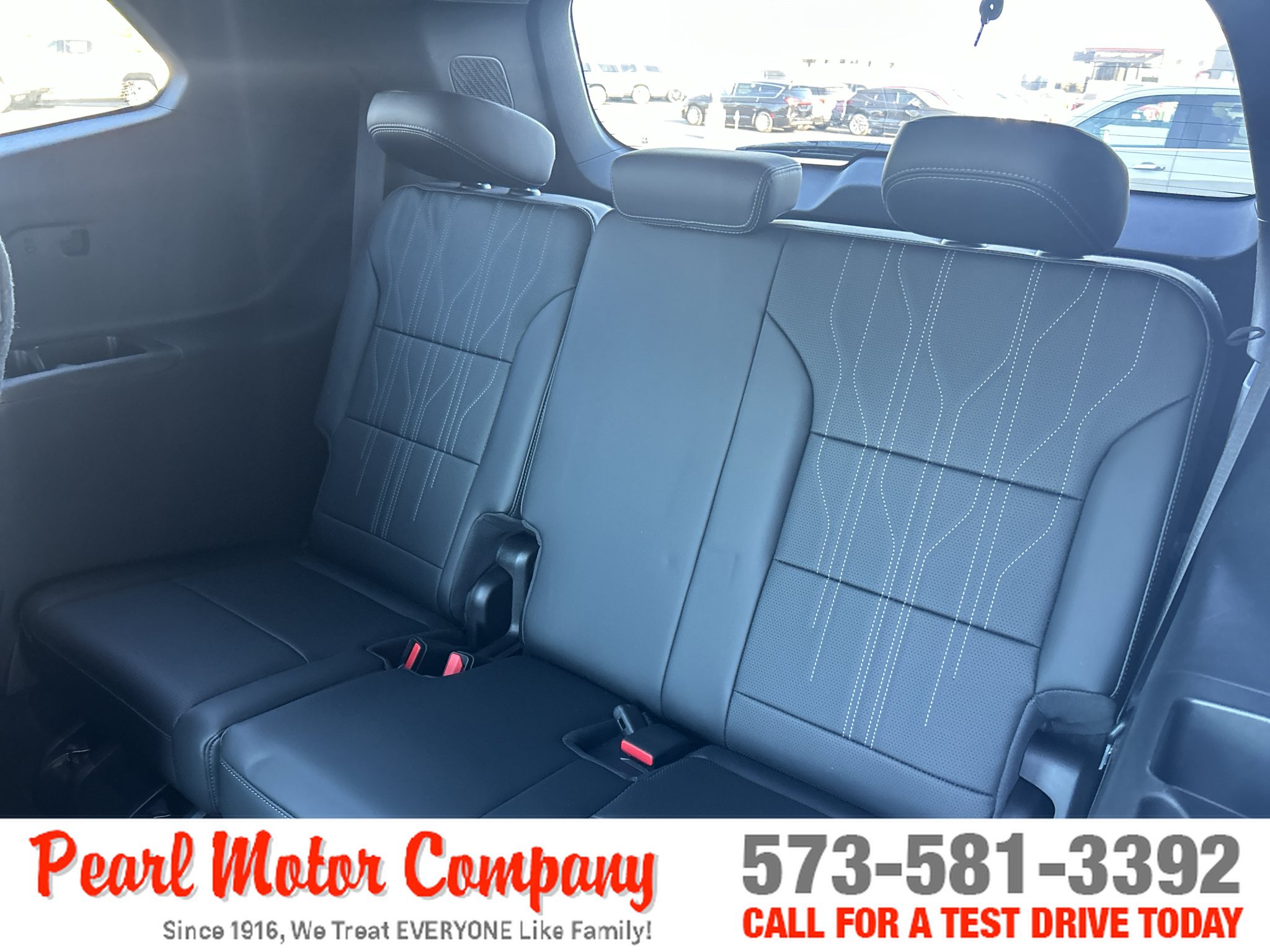 Used 2026 Buick Enclave Avenir w/ Super Cruise Package AWD/4WD image 24