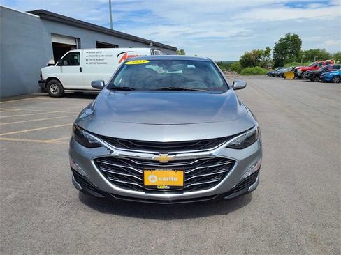 Used 2023 Chevrolet Malibu LT image 3